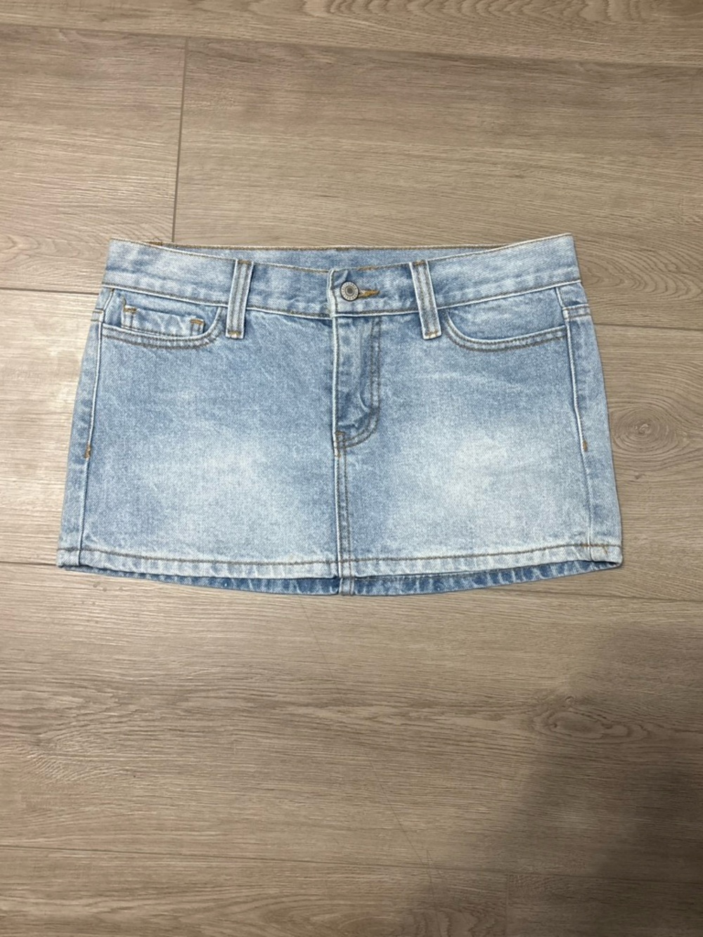 Light Wash Denim y2k lowrise mini skirt